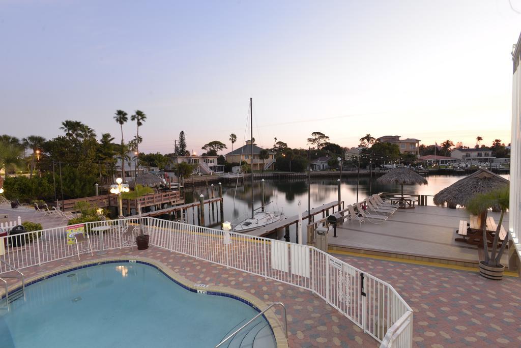 Bay Palms Waterfront Resort - Hotel And Marina St. Pete Beach Exterior foto