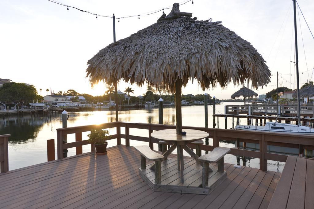 Bay Palms Waterfront Resort - Hotel And Marina St. Pete Beach Exterior foto