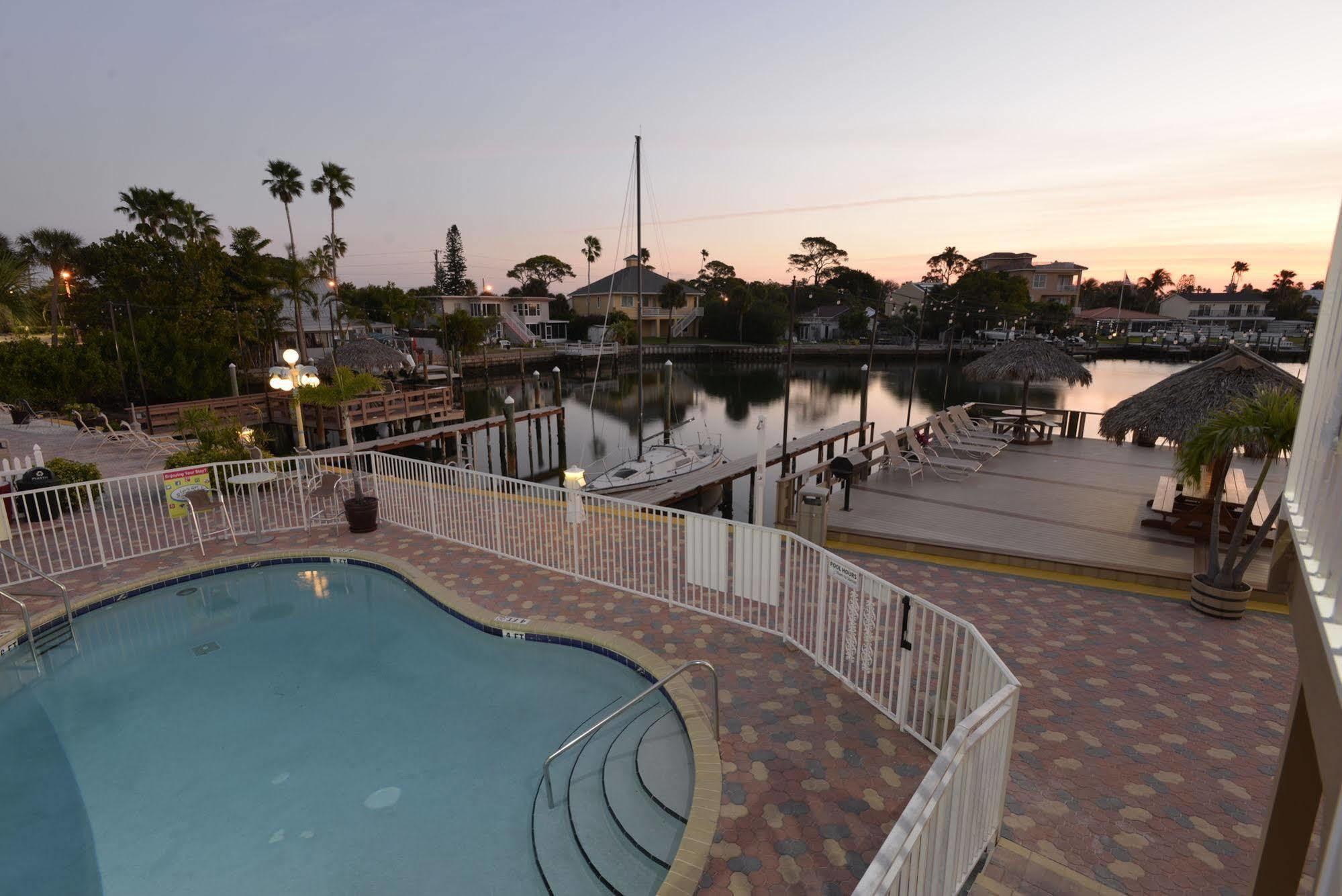 Bay Palms Waterfront Resort - Hotel And Marina St. Pete Beach Exterior foto