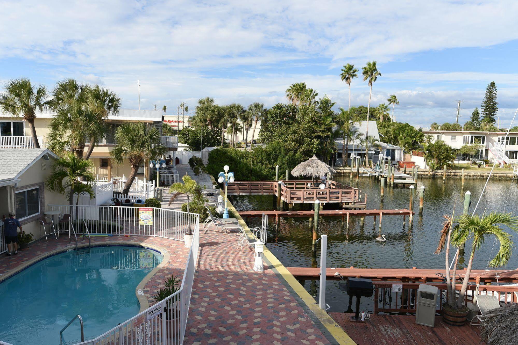 Bay Palms Waterfront Resort - Hotel And Marina St. Pete Beach Exterior foto